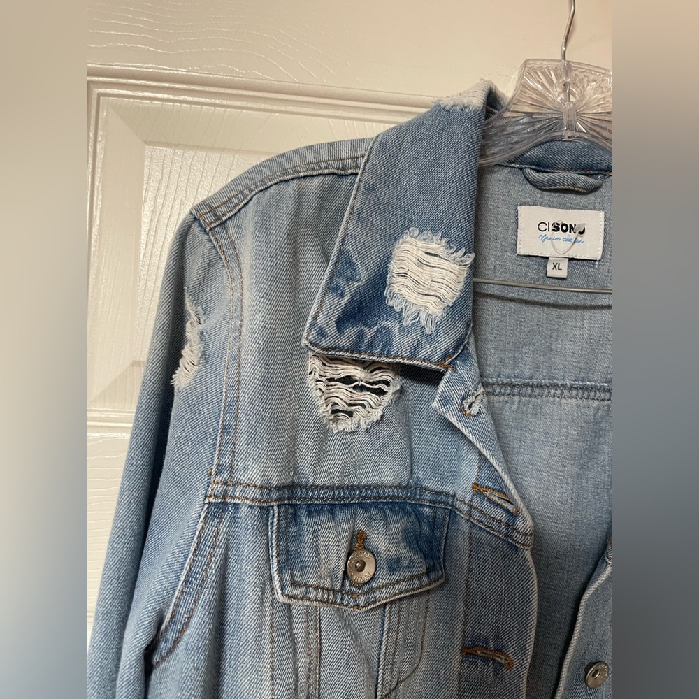 CISONO Denim Collection Distressed Light Wash Jean Jacket Size XL - Picture 4 of 9